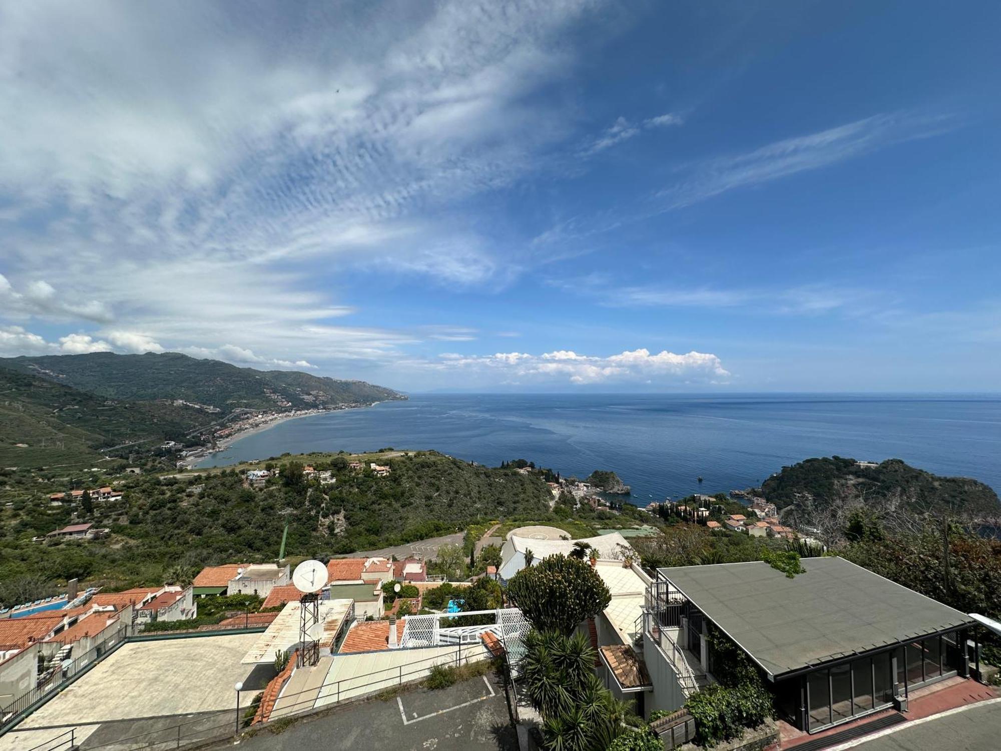 Blue Sky House Bed and Breakfast Taormina Exteriör bild