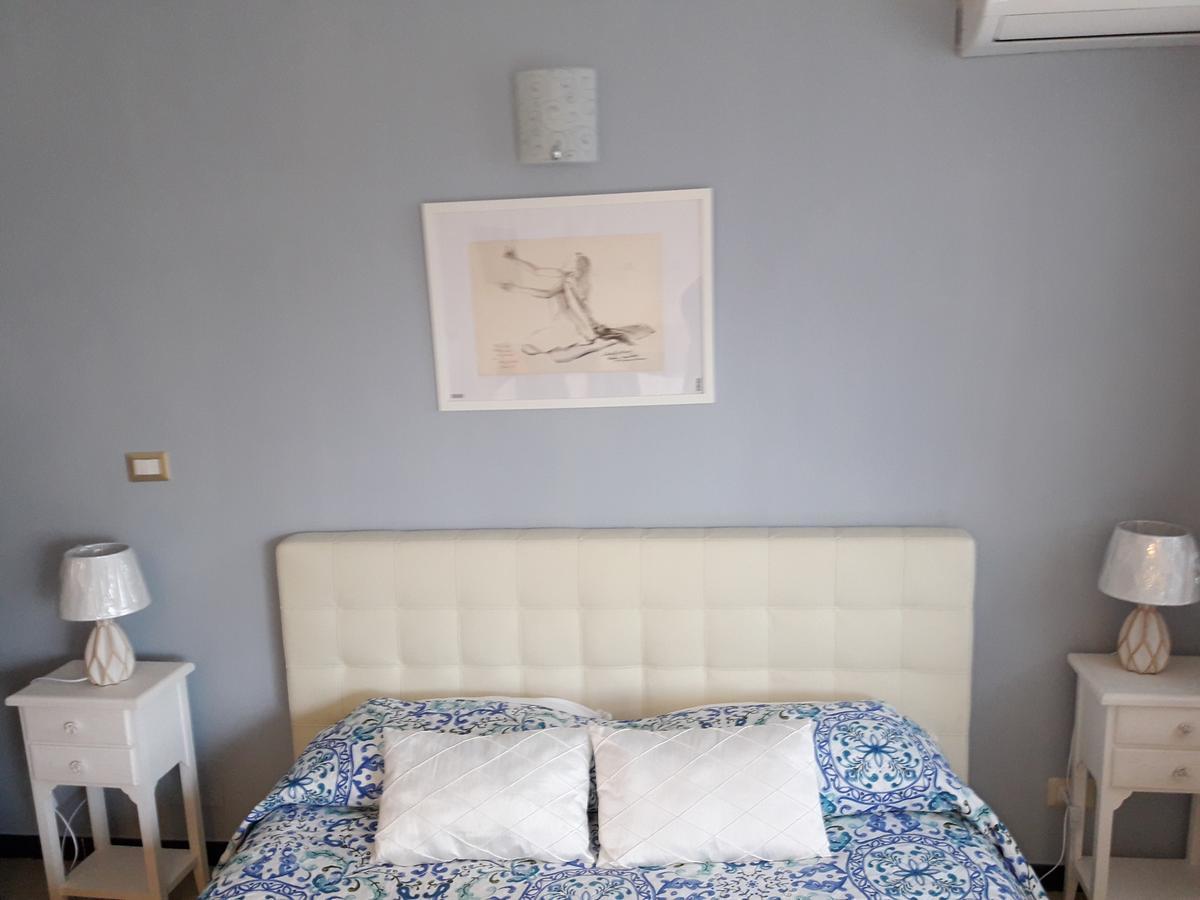 Blue Sky House Bed and Breakfast Taormina Exteriör bild